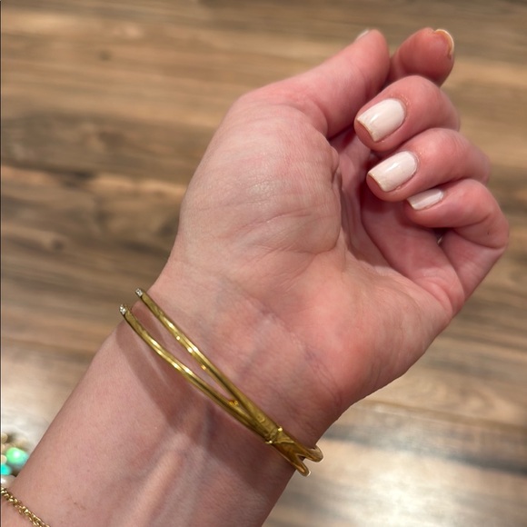 Elegant Gold and Silver Women's Bracelet - Picture 3 of 3